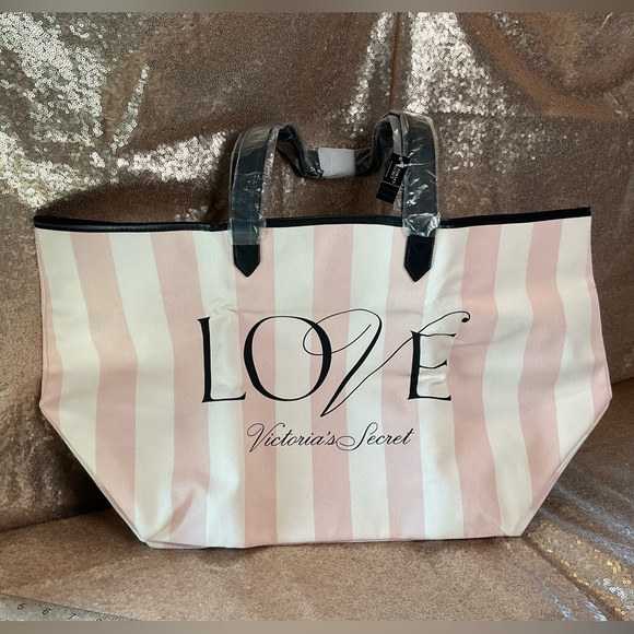 Victoria’s Secret tote - Picture 3 of 4